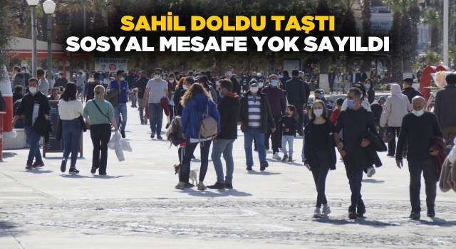 Kuşadası'nda Sahiller Doldu, Sosyal Mesafe Yok Sayıldı!