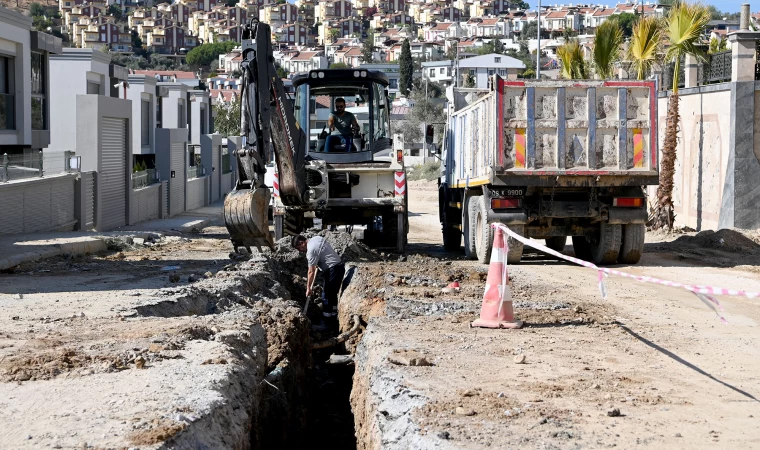 Kuşadası'nda alt yapı sorunları tek tek çözülüyor