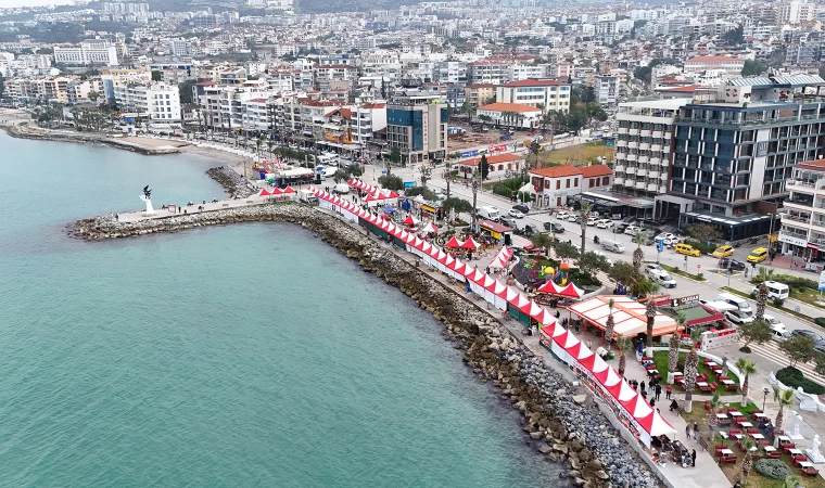 Kuşadası'nda Karadeniz Günleri 2. Hamsi Festivali başladı