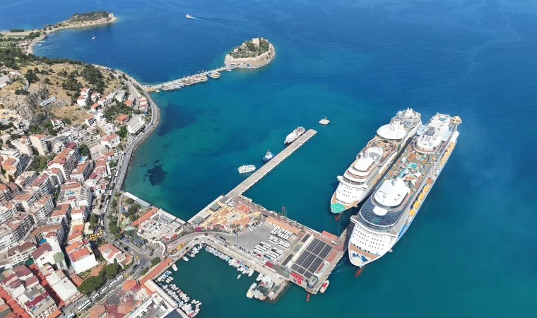 Kuşadası'na kruvaziyerle turistler akın etti!