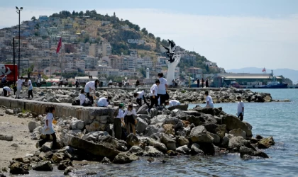 Kuşadası Belediyesi çevre dostu öğrencilerle el ele