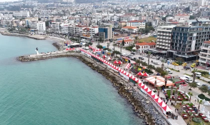 Kuşadası'nda Karadeniz Günleri 2. Hamsi Festivali başladı