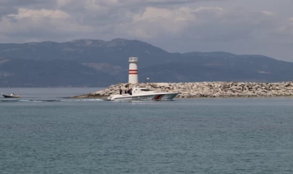 Kuşadası'nda denizde erkek cesedi bulundu!