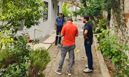 Kuşadası'nda genç kadın pencereden atlayarak intihar etti!