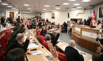 Başkan Günel: Büyükşehir’in yükünü alıyoruz, Asli görevlerine odaklansın!