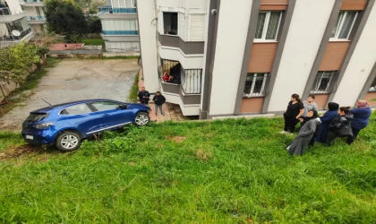 Fren Yerine Gaza Bastı, Site İçine Düştü!