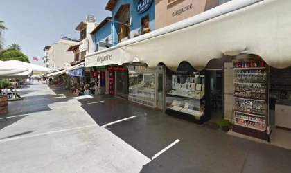 Kuşadası’nda kuyumcuya çuvallı soygun girişimi yarıda kaldı!