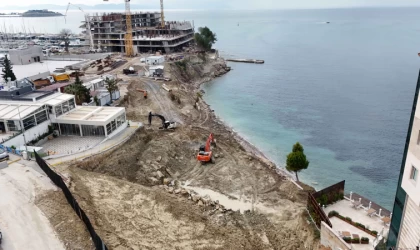 Kuşadası’nda vatandaş diken üstünde, Avcılar İnşaat kazıya devam ediyor!